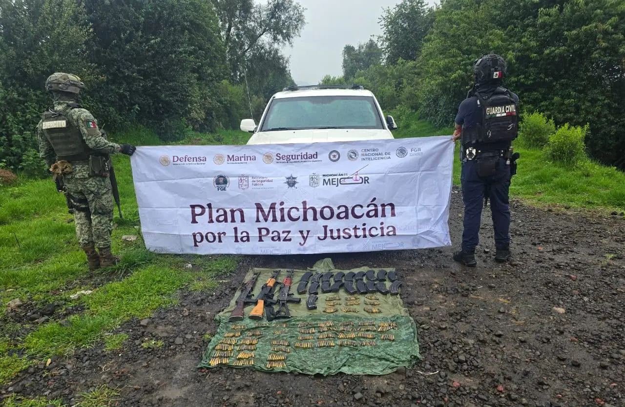 SSP y Defensa aseguran 3 fusiles, 450 municiones y un vehículo en Salvador Escalante