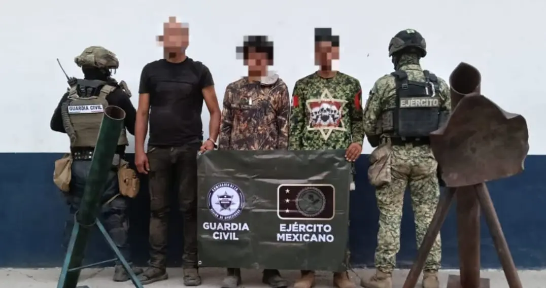  SSP y Defensa detienen a tres hombres, aseguran armamento y droga