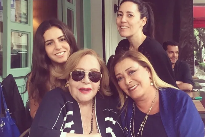 Stephanie Salas organiza misa por Silvia Pinal a un año de su fallecimiento