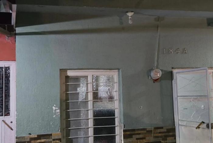 Sujeto ataca a balazos fachada de un domicilio en Zamora