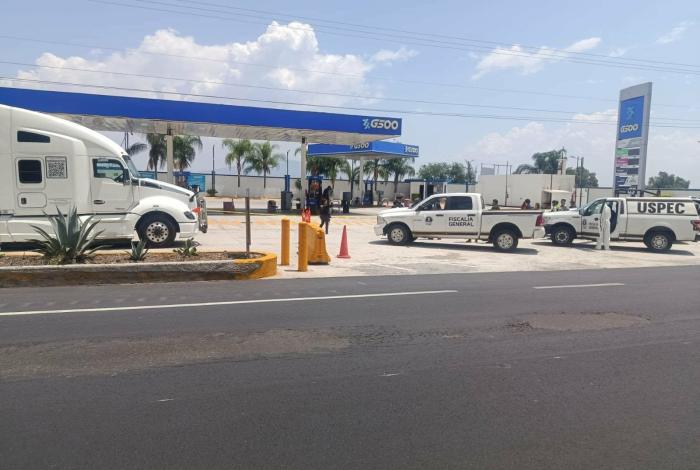 Sujeto es ultimado a tiros a la orilla de la autopista México-Guadalajara