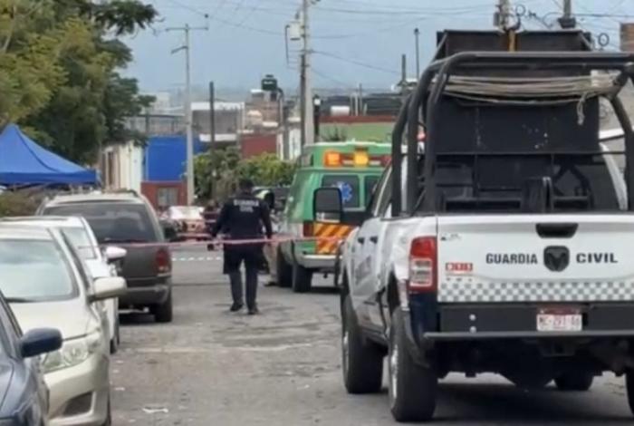 Sujetos armados acribillan a hombre en establecimiento de Zamora