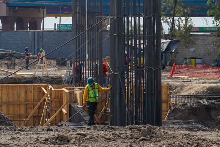 Suman cuatro cimentaciones de estaciones del teleférico con licencia de construcción