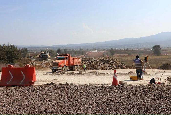 Supervisa Bedolla avance del 75% del primer segmento del segundo anillo periférico de Morelia