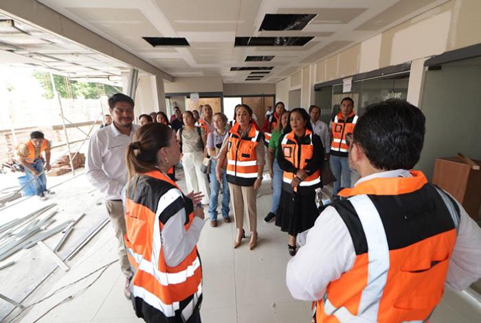 Supervisan avances en el Hospital General de Zona del IMSS en Lázaro Cárdenas.