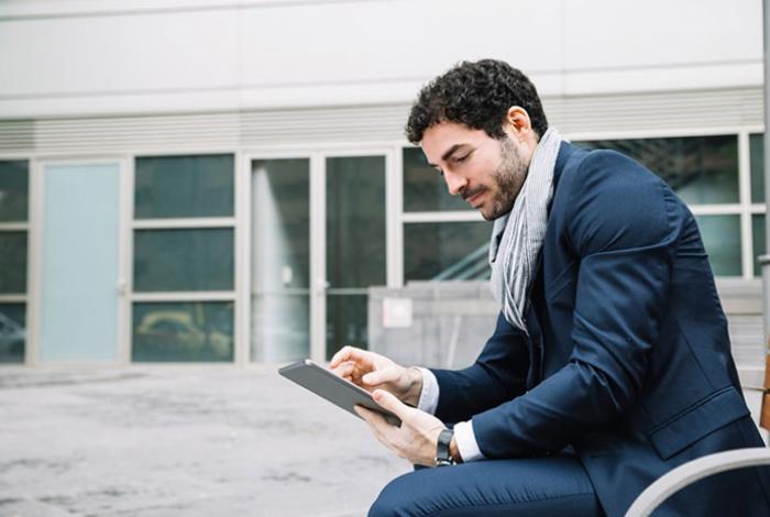 Tablets grandes para trabajar fuera de la oficina: qué se gana y qué se resigna frente a una laptop