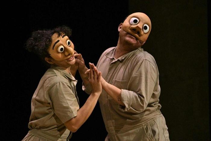 Teatro Ocampo vibró con la puesta en escena “Gravedad Cero”