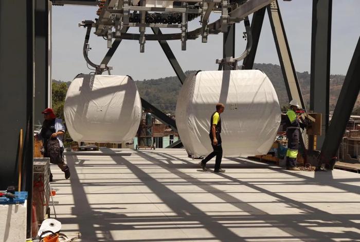Teleférico de Uruapan registra avance del 84 %