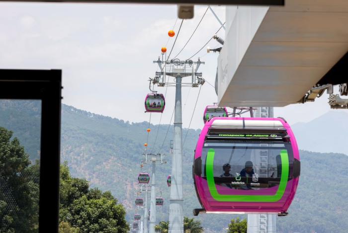 Teleférico de Uruapan transporta ya 18 mil pasajeros al día