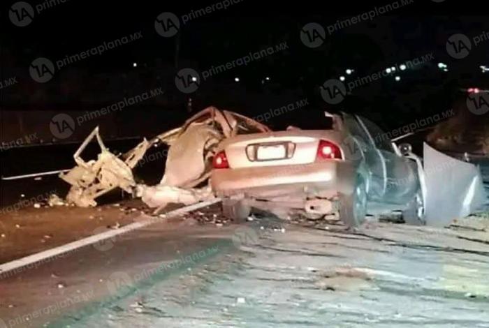 Terrible ch0que deja un mu3rt0 en carretera de La Piedad