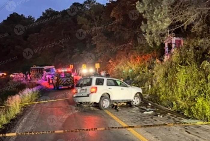 Terrible ch0que en la Quiroga-Tzintzuntzan deja un mu3rto