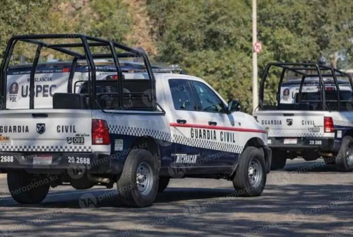 Tiran cu3rpo cerca del cuartel de la Guardia Civil, en Apatzingán