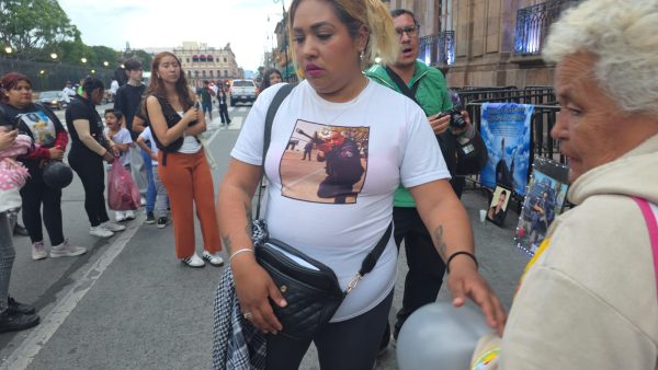 ‘Todavía hay abrazos que quisiera darte’: Paulina a su papá, el comandante Reiner