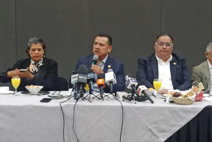 Torres Piña confirma revisión en Servicios Aéreos de la Fiscalía de Michoacán