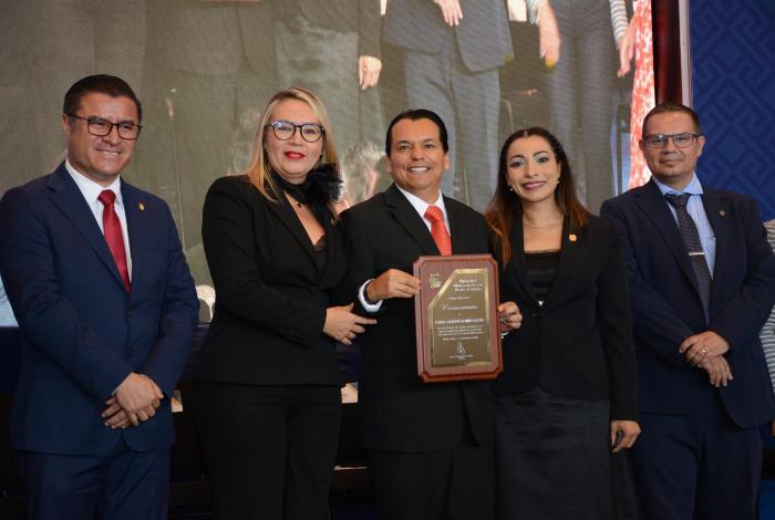 Trabajamos para seguir cumpliendo con las maestras y los maestros nicolaitas: Yarabí Ávila