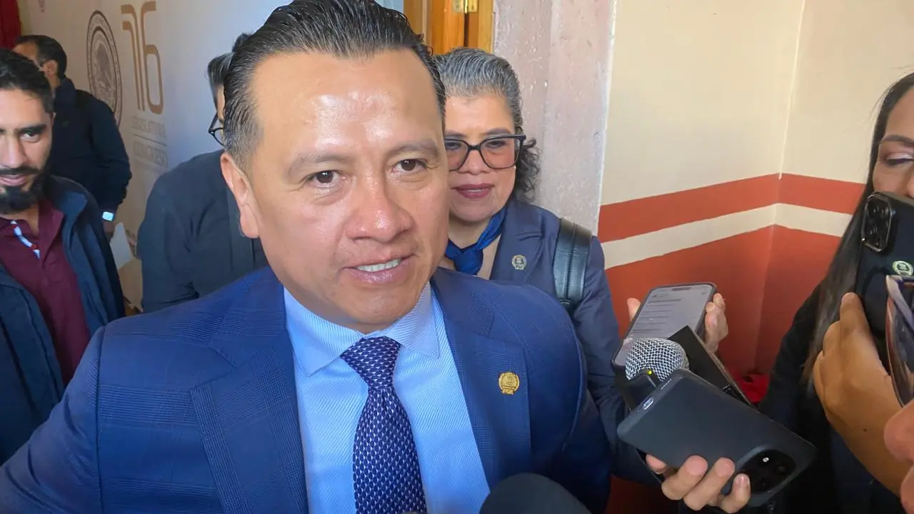 Trabajar con transparencia y honestidad son bases en la FGE afirma Torres Piña