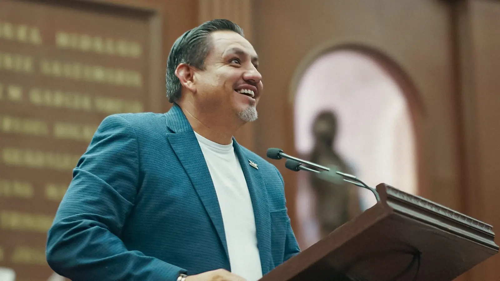 Transporte público accesible e incluyente en Michoacán propone: Víctor Manríquez