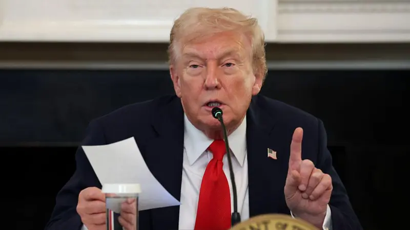 Tras acuerdo, menciona Trump que se busca un proceso de reconstrucción de Gaza
