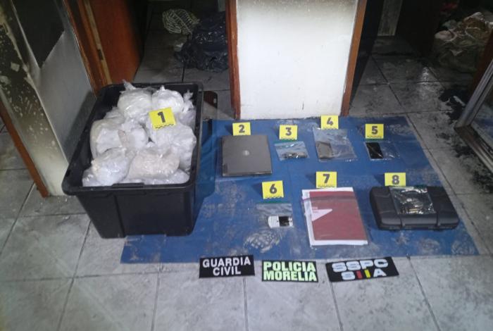 Tras atender incendio en Lomas del Valle, Policía Morelia localiza 43 kilogramos de narcótico en inmueble