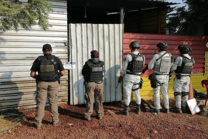 Tras cateo aseguran más de 26 mil litros de huachicol en Múgica