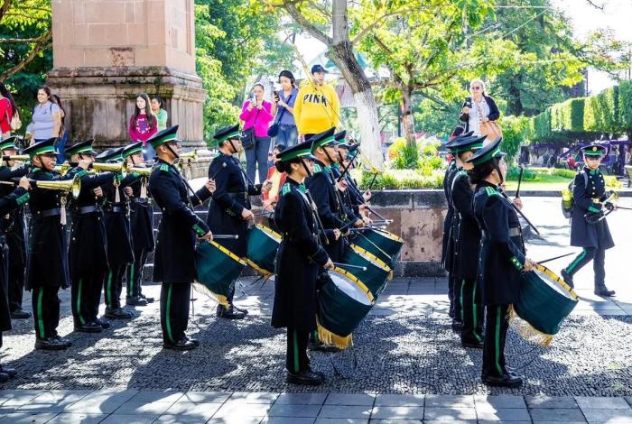 Tras ejecución de Carlos Manzo, cancelan desfile del 20 de noviembre en Uruapan
