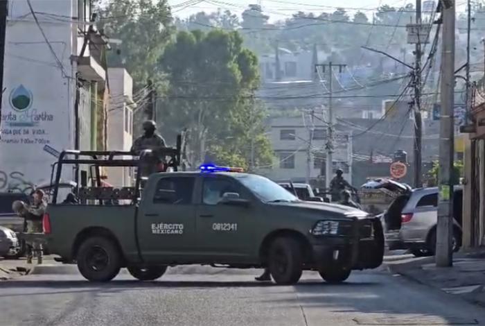 Tras operativo en Fuentes de Morelia, agentes federales detienen a 5 personas en una menudería