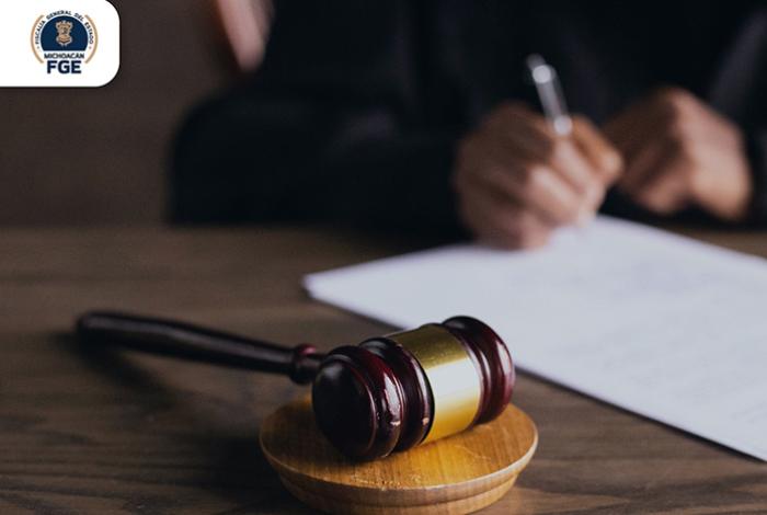 Tras robo con arma de fuego a comercio en Morelia, vinculan a dos a proceso