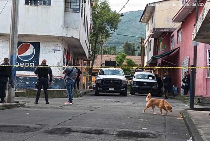 Tres heridos deja agresión armada frente a la Central Camionera de Uruapan