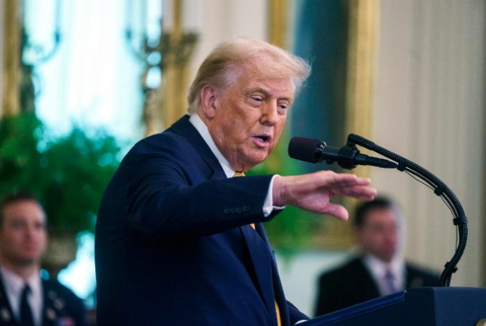 Trump acusa al WSJ de publicar una carta "falsa" a Epstein: "No son mis palabras"