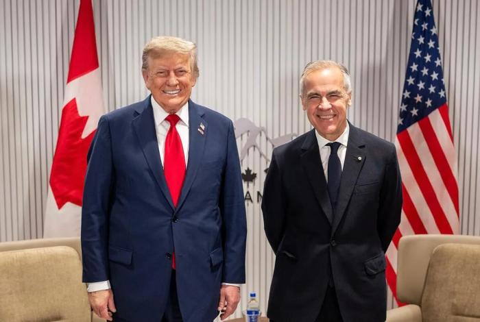 Trump advierte a Canadá con aranceles del 35% si no frena el tráfico de fentanilo en la frontera