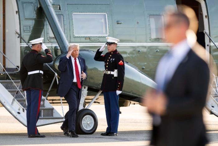 Trump afirma en el G7 que los cárteles controlan México y que Sheinbaum "está asustada"