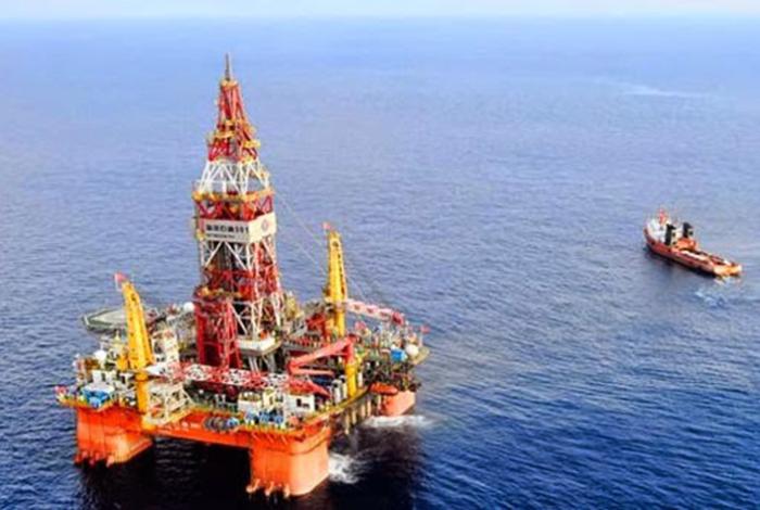 Trump anuncia perforaciones de petróleo en costas de California y Florida