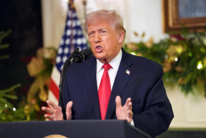 Trump dice que no descarta una guerra con Venezuela