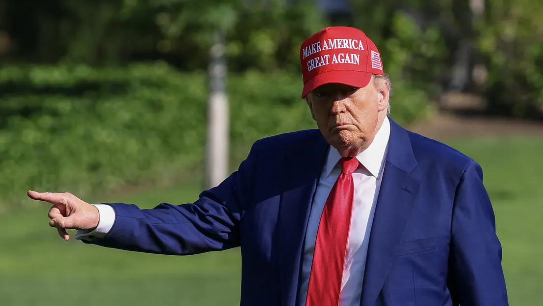 Trump pide no subir el precio del petroleo