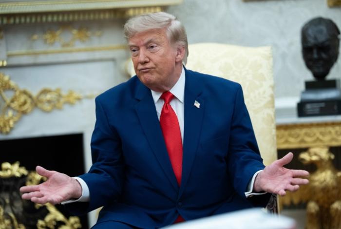 Trump planea que los agentes de inmigración lleven guantes que den descargas eléctricas