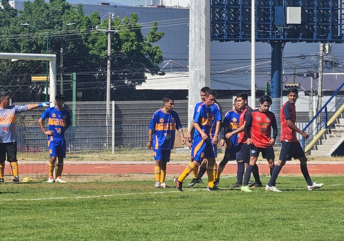 UMSNH derrotó a Agrupamiento Tigres en la Liga Municipal