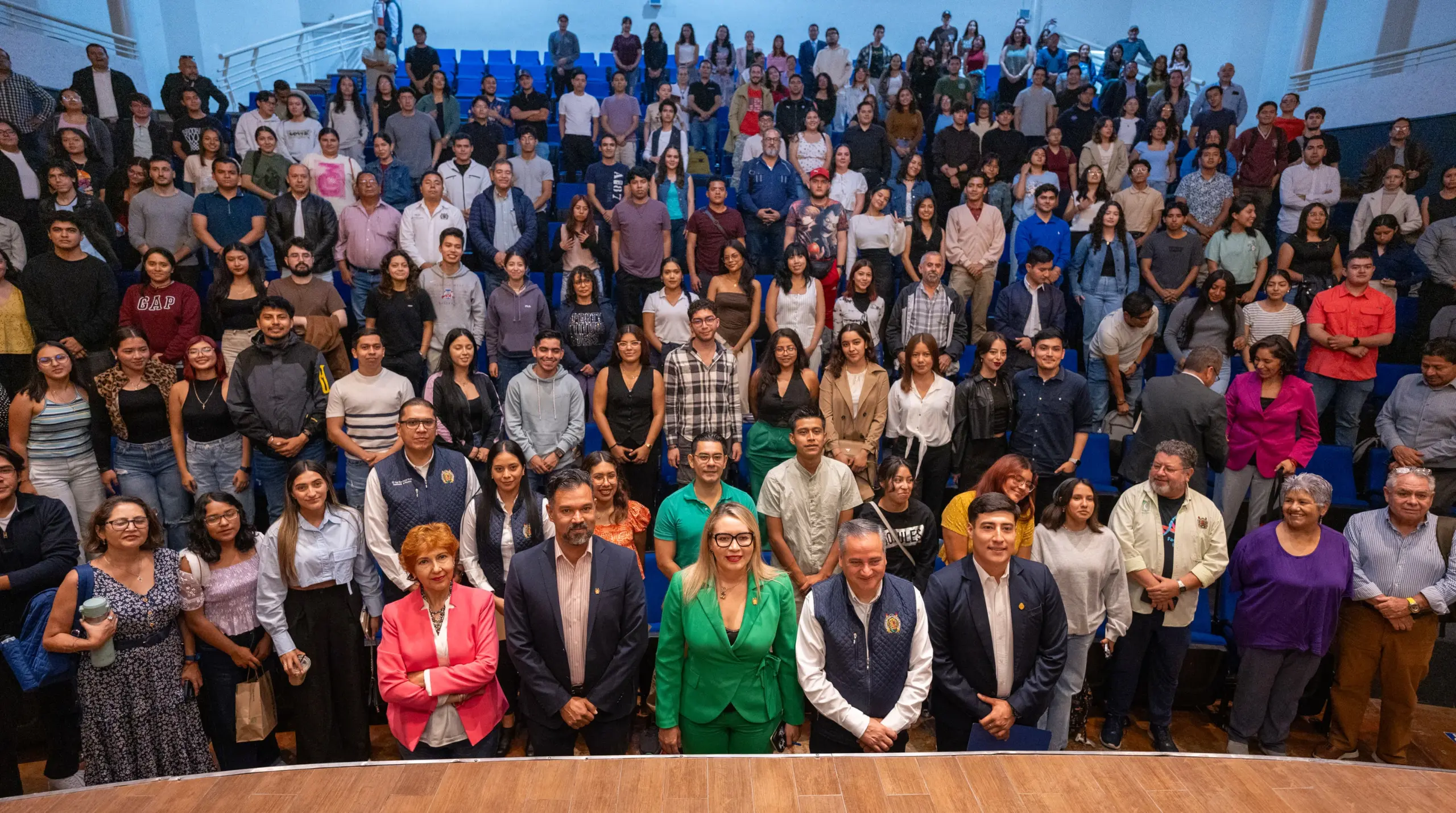 UMSNH recibe a cerca de 200 jóvenes del Programa Delfín; Yarabí Ávila les da la bienvenida