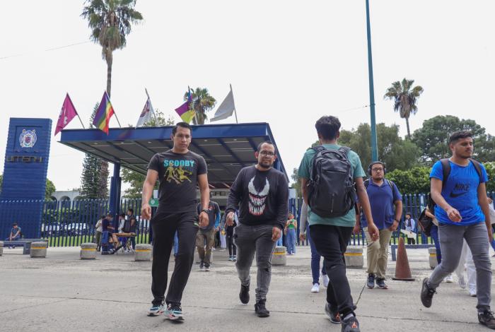 UMSNH suspende clases presenciales, mañana lunes