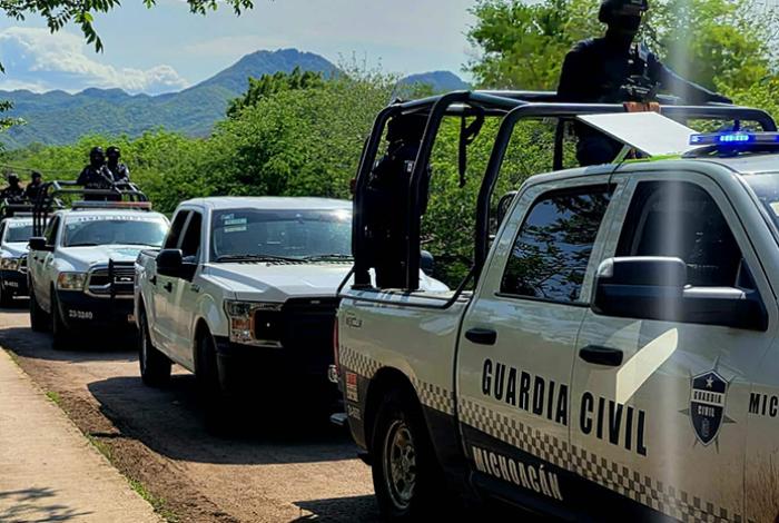 Un atacante abatido, 2 policías heridos y armas aseguradas, tras enfrentamiento de Apatzingán