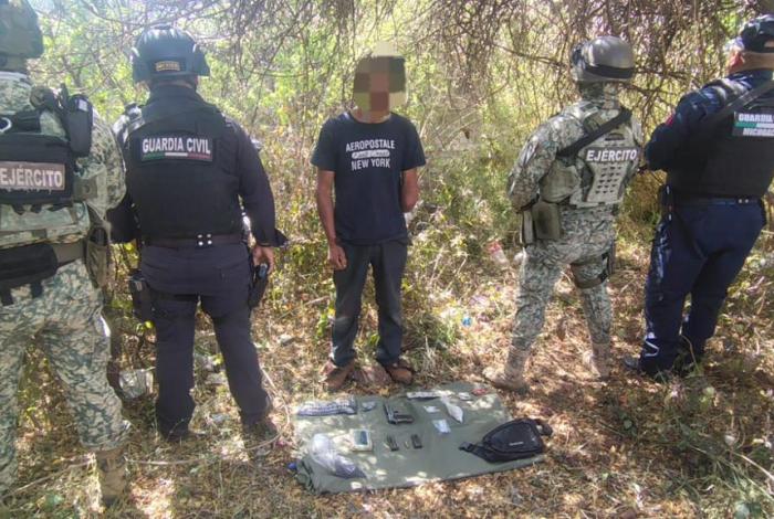 Un detenido en posesión de un arma de fuego y droga en Puruándiro: SSP