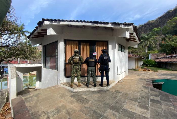 Un hombre detenido y aseguradas 2 armas, 7 vehículos y droga en Jungapeo: SSP