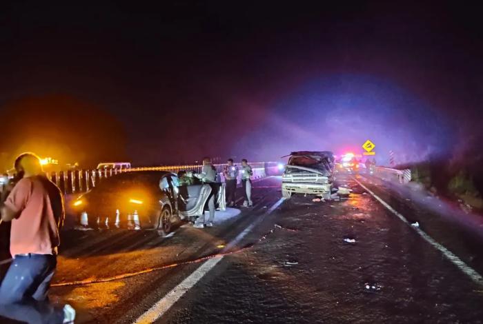 Un muerto y siete heridos, el saldo de accidente automovilístico en la Siglo XXI