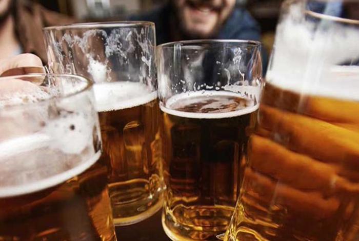 ¿Un peso más por cerveza? La nueva jugada fiscal contra el mercado ilegal