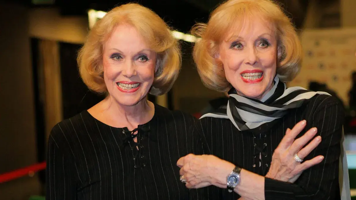 “Unidas hasta la muerte” Fallecen por suicidio asistido las famosas gemelas Kessler