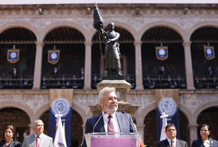 Universidad Michoacana, única institución con presupuesto garantizado por la Constitución: Bedolla