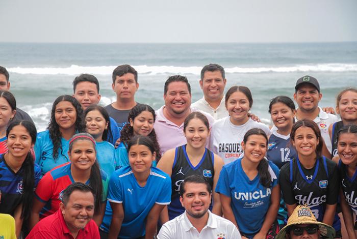 Universidad Politécnica gana la Carrera de Titanes Universitaria 2025