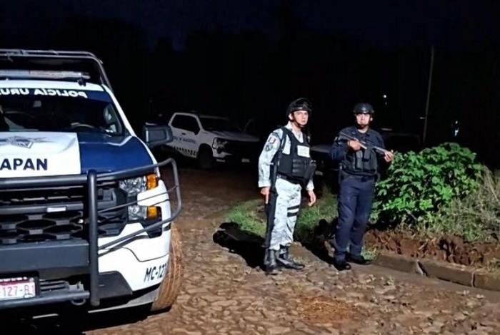 Uruapan: 2 abatidos y armamento asegurado tras tiroteo entre delincuentes en Arroyo Colorado