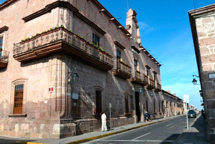 Va Morelia por museo de la ciudad, en el Palacio Municipal 