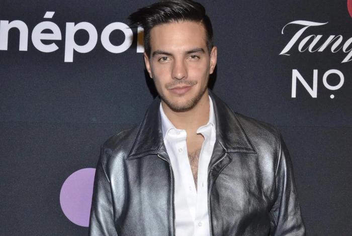 Vadhir Derbez responde a críticas por su físico