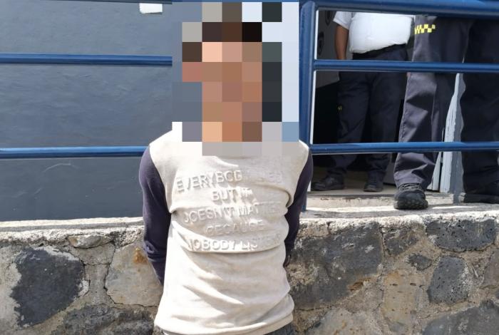 Vecinos de La Hacienda agarran a un hombre al que señalan de robar en sus casas